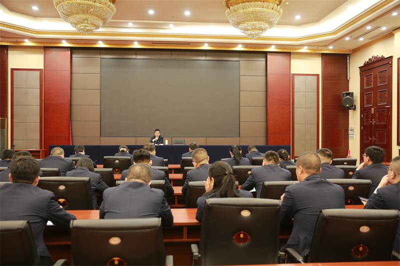 中心召開(kāi)了第三屆一次職代會(huì)議